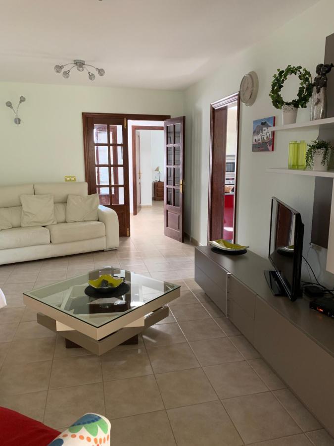 Lovely Villa Nico Playa Blanca, Hot Tub, Communal Pool 외부 사진