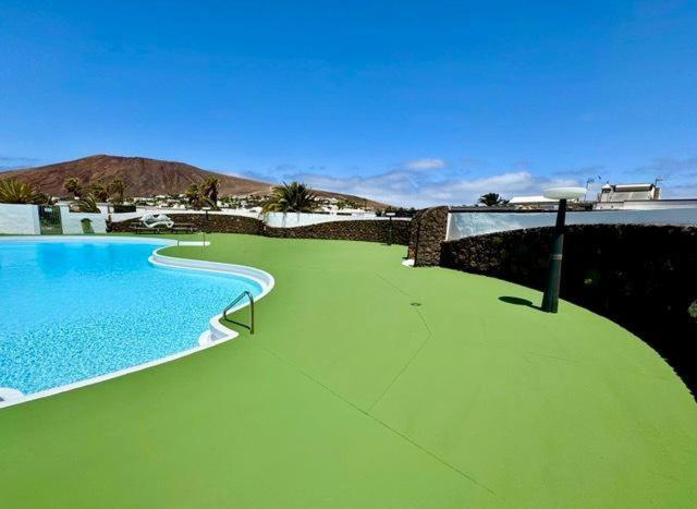 Lovely Villa Nico Playa Blanca, Hot Tub, Communal Pool 외부 사진